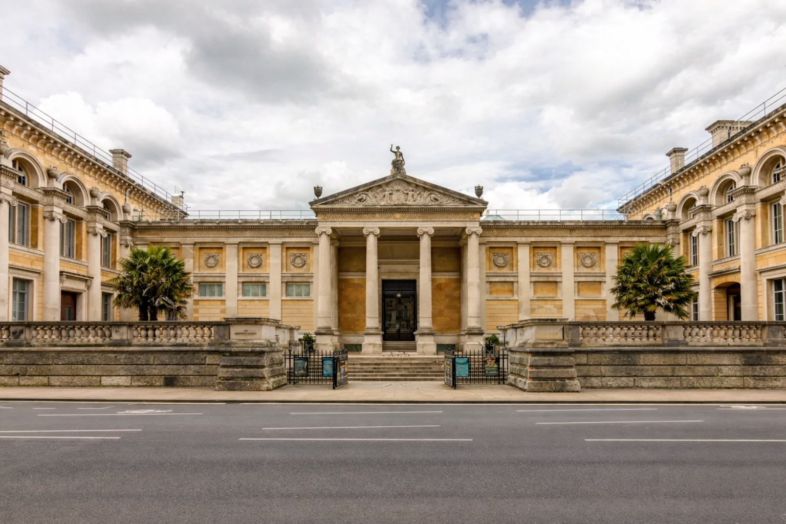 Ashmolean Museum on Beaumont Street, Oxford — neoclassical architecture in the heart of the city
